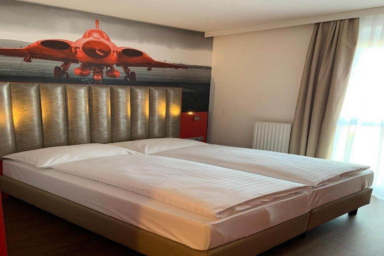 AMEDIA Express Graz Airport Hotel Feldkirchen bei Graz Kültér fotó