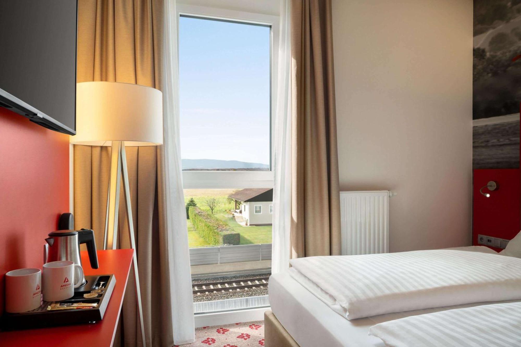 AMEDIA Express Graz Airport Hotel Feldkirchen bei Graz Kültér fotó